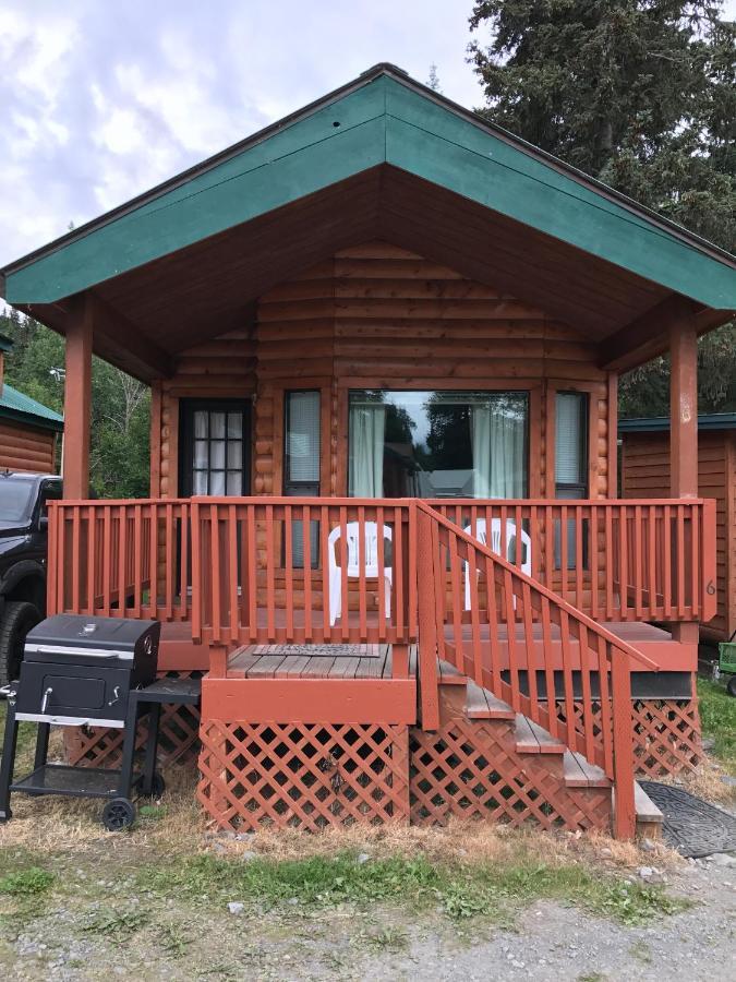 Gwin'S Lodge & Roadhouse Cooper Landing المظهر الخارجي الصورة