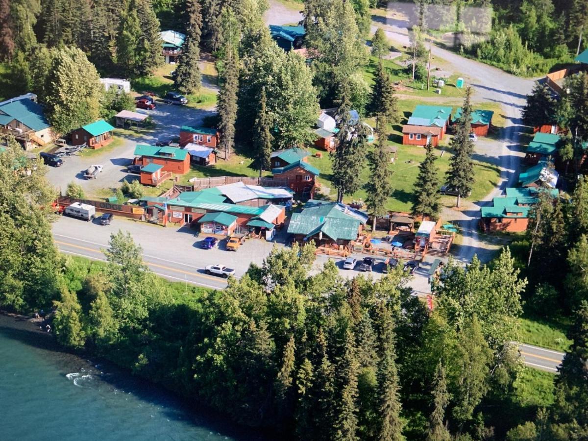 Gwin'S Lodge & Roadhouse Cooper Landing المظهر الخارجي الصورة